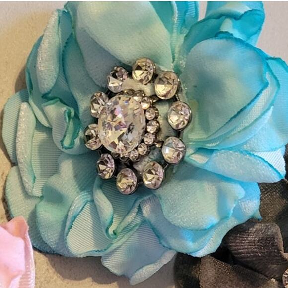 Hand Dyed Floral Crystal Center Velvet Scarf Tee Slide or Ring Blue - Picture 1 of 3